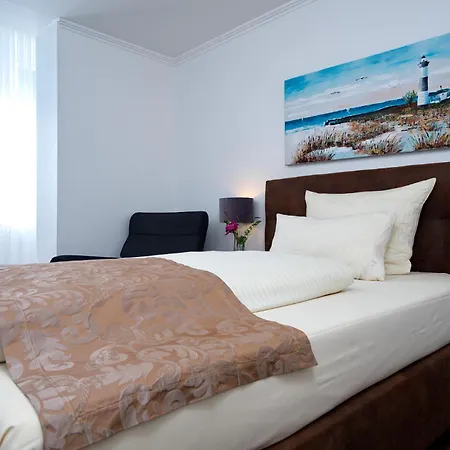 Hotel Von Stephan 3*