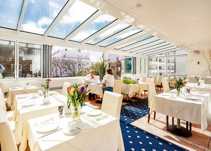 Von Stephan Hotel 3*