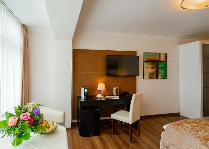 Hotel Von Stephan 3*